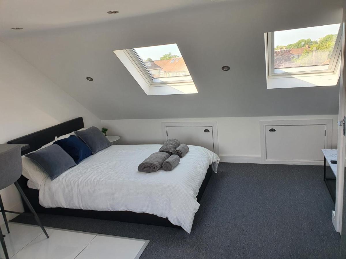 New Self Contained Flat,In Hayes, Free Parking Northolt (Greater London) Exterior foto